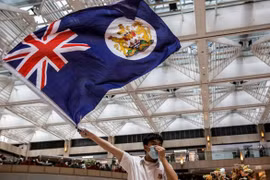 Trung Quốc nói 'Anh không có quyền gì ở Hong Kong'