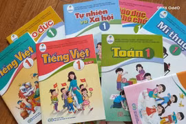 Lựa chọn sách giáo khoa: Cả tỉnh chọn một bộ sách-có bất thường?