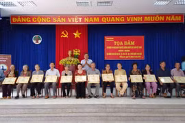 Phường Thắng Lợi: Tọa đàm mừng thọ cho hơn 100 người cao tuổi