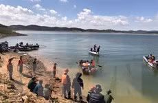 Bình Thuận: Ba học sinh tử vong khi đi tắm sông