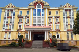 Phó chủ tịch huyện ở Thanh Hóa bị bắt quả tang đánh bạc tại trụ sở