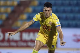 Bóng đá Việt "hiện nguyên hình" khi thiếu ngoại binh