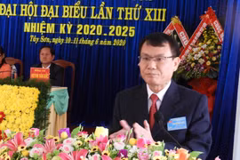 Bí thư Thành ủy Pleiku Trịnh Duy Thuân dự Đại hội đại biểu Đảng bộ phường Tây Sơn