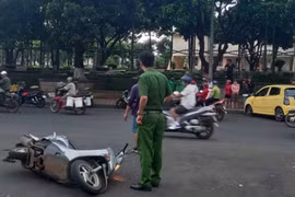 TP. Pleiku: Va chạm giữa xe máy và xe ô tô, 1 người bị thương