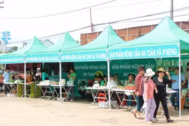 Đak Đoa: Tổ chức chợ phiên nông sản an toàn