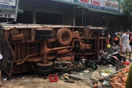 Thêm 2 người tử vong trong vụ xe tải lao vào chợ ở Đắk Nông