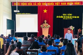 100 học viên tham gia lớp bồi dưỡng cán bộ Đoàn-Hội cơ sở