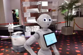 Robot - đồng minh hay kẻ thù của con người sau khủng hoảng COVID-19?