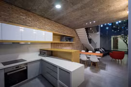 Ngôi nhà cuối hẻm nhưng luôn thoáng và sáng