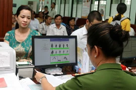 Giảm 50% lệ phí đổi, cấp lại thẻ căn cước công dân