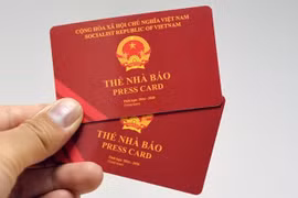 Truy tố đối tượng giả danh phóng viên để lừa đảo bán xe ôtô tự lái