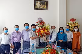 Trưởng ban Tuyên giáo Tỉnh ủy thăm và chúc mừng Báo Gia Lai