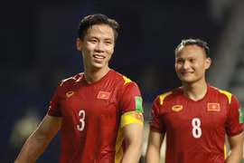 Quế Ngọc Hải và 4 tuyển thủ Viettel bay cùng tuyển Thái Lan về Bangkok làm gì?