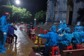 Hà Tĩnh: Thêm một gia đình có 3 người nhiễm Covid-19