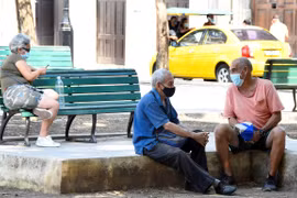 Cuba ghi nhận số ca mắc mới COVID-19 cao kỷ lục trong vòng 1 tháng