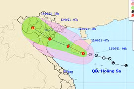 Áp thấp nhiệt đới vào Vịnh Bắc Bộ, mạnh lên thành bão số 2