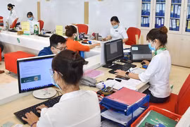 Lãi suất tiền gửi 0%: Đề xuất trên mây!