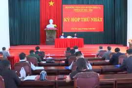 Ông Trần Minh Sơn tái cử chức Chủ tịch HĐND huyện Chư Păh