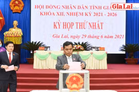 Kỳ họp thứ nhất HĐND tỉnh Gia Lai bầu các chức danh chủ chốt của HĐND và UBND tỉnh