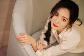 Dương Mịch khoe body bốc lửa khiến khán giả ngưỡng mộ