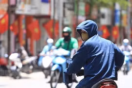 Nắng nóng đặc biệt gay gắt, tới 40 độ C, có thể kéo dài đến cuối tuần