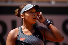 Roland Garros: Federer tốc hành vào vòng 2, Naomi Osaka bỏ giải
