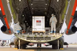 Ngoại giao vắc xin - Trung Quốc không dễ độc quyền