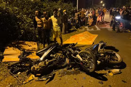 Xe máy đấu đầu, 2 người tử vong tại chỗ