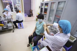 Sẽ ban hành hướng dẫn tiêm vaccine Covid-19 cho trẻ em trước 15.10