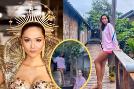H'Hen Niê mở 'sàn diễn' ngay tại quê nhà, khoe chân dài gợi cảm