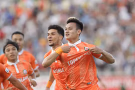 Hồ Tấn Tài thay tuyển Việt Nam trải lòng đến người hâm mộ