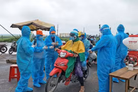 Nhân lên nghĩa cử cao đẹp giữa mùa dịch