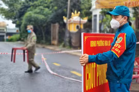 Gỡ phong tỏa hẻm 17/12 Lê Đình Chinh và khu tái định cư Bùi Dự, Hoa Lư, TP. Pleiku