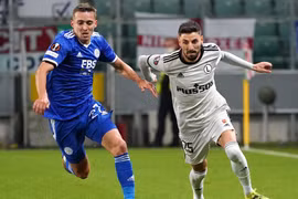 Kết quả vòng bảng Europa League: Leicester và Napoli bất ngờ bại trận