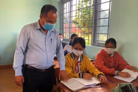 Gian nan hành trình "gieo chữ" vùng sâu-Kỳ cuối: Những bước chân không mỏi