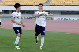 Cựu tiền đạo U23 Việt Nam lần thứ 2 xuất ngoại sang Hàn Quốc thi đấu?