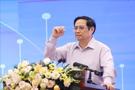 Thủ tướng: Kiên trì các biện pháp phòng, chống dịch; giữ vững kinh tế vĩ mô, đảm bảo các cân đối lớn của nền kinh tế