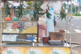 Pleiku: Người bán hàng rong bị đe dọa, ném chất bẩn