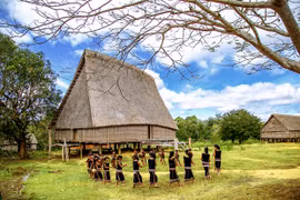 Âm vang cồng chiêng nữ