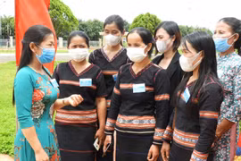 Phụ nữ Đak Đoa tích cực xây dựng nông thôn mới