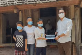Hỗ trợ học sinh, sinh viên khó khăn mua máy tính học trực tuyến