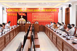 Chú trọng nêu gương của người đứng đầu