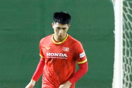 Trung vệ Đình Trọng bị loại khỏi danh sách thi đấu trận gặp đội tuyển Trung Quốc