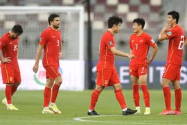 Sự đối nghịch về phạt đền giữa tuyển Trung Quốc và tuyển Việt Nam