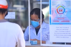 Phạt quầy thuốc 10 triệu đồng vì tự bán thuốc... cho bệnh nhân COVID-19