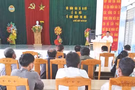 Ayun Pa ra mắt tổ hội nghề nghiệp thợ mộc xã Ia Rtô