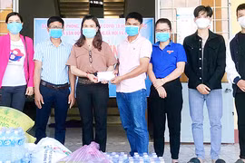 Học sinh lớp 7 ở Kbang ủng hộ 100 kg gạo cho công tác phòng-chống dịch