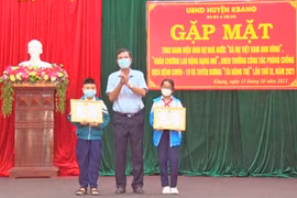 Kbang: Tôn vinh nhiều tập thể, cá nhân có thành tích xuất sắc