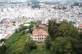 Chủ tịch Lâm Đồng nói về việc nâng Dinh tỉnh trưởng lên 28m, xây khách sạn