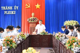 Bí thư Tỉnh ủy Hồ Văn Niên: Pleiku cần tập trung tháo gỡ vướng mắc, đẩy nhanh tiến độ các dự án